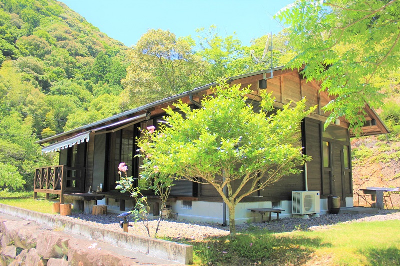 四万十川的隐藏小屋Oriya