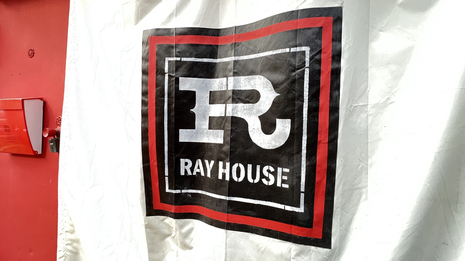 Ｒａｙ　Ｈｏｕｓｅ