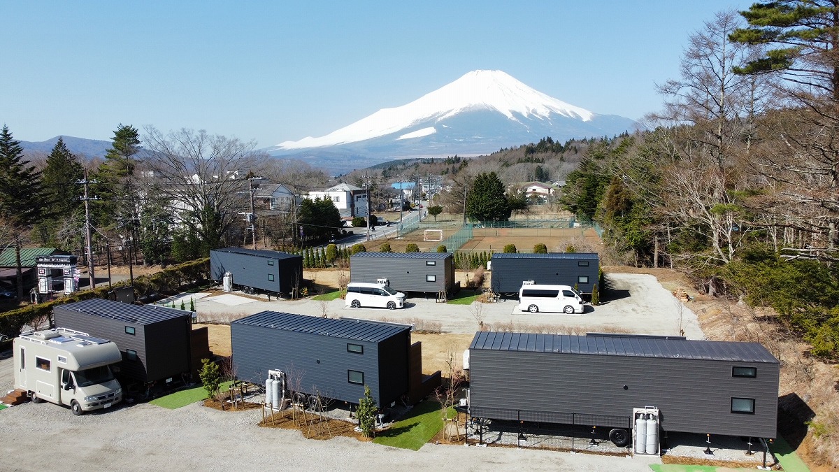 富士山中湖格蘭斯泰拉露營車住宿