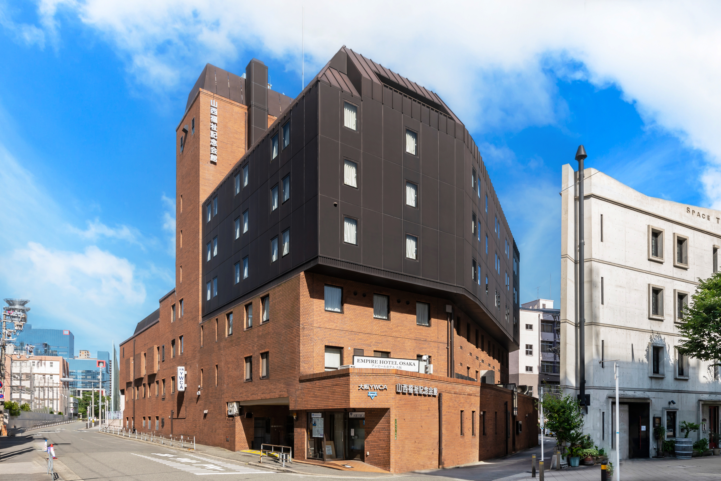 アンピールホテル大阪（旧・山西福祉記念会館）