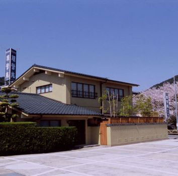 Ureshino Onsen Kappo Ryokan Ritoen