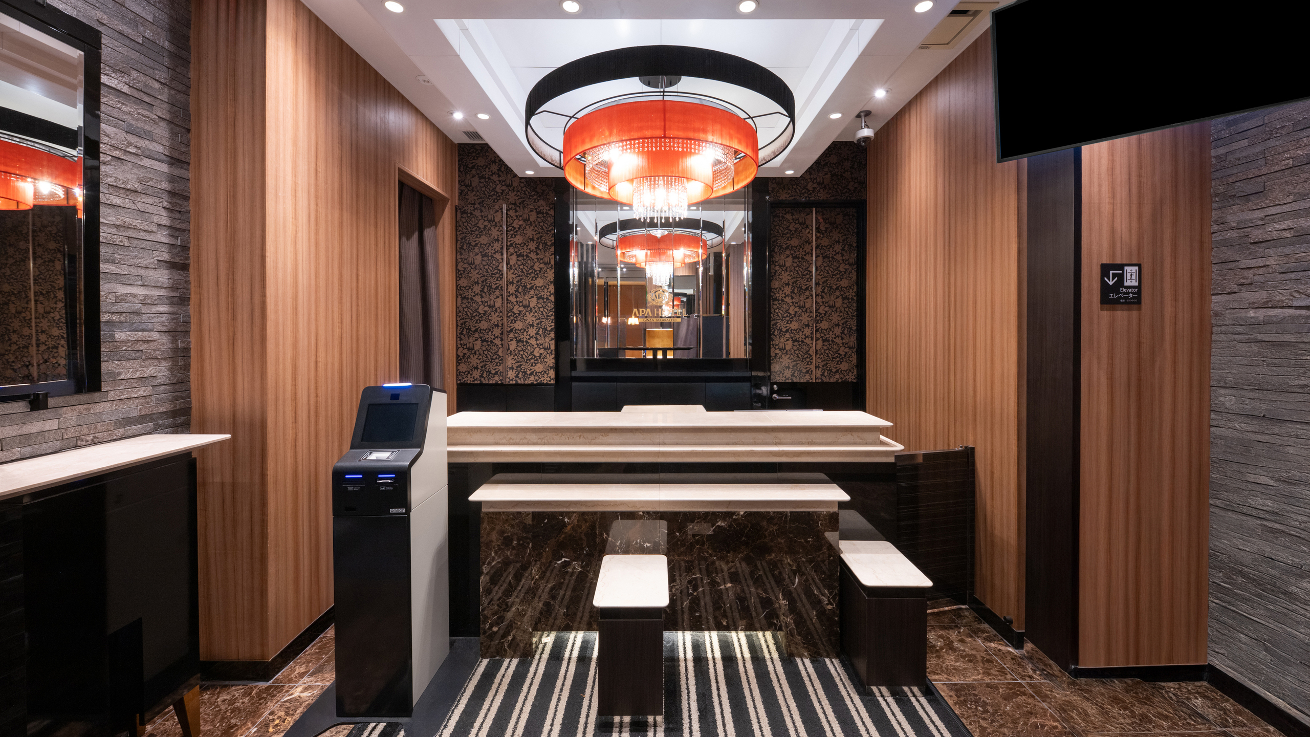 アパホテル〈銀座京橋南〉(東京駅八重洲南口)