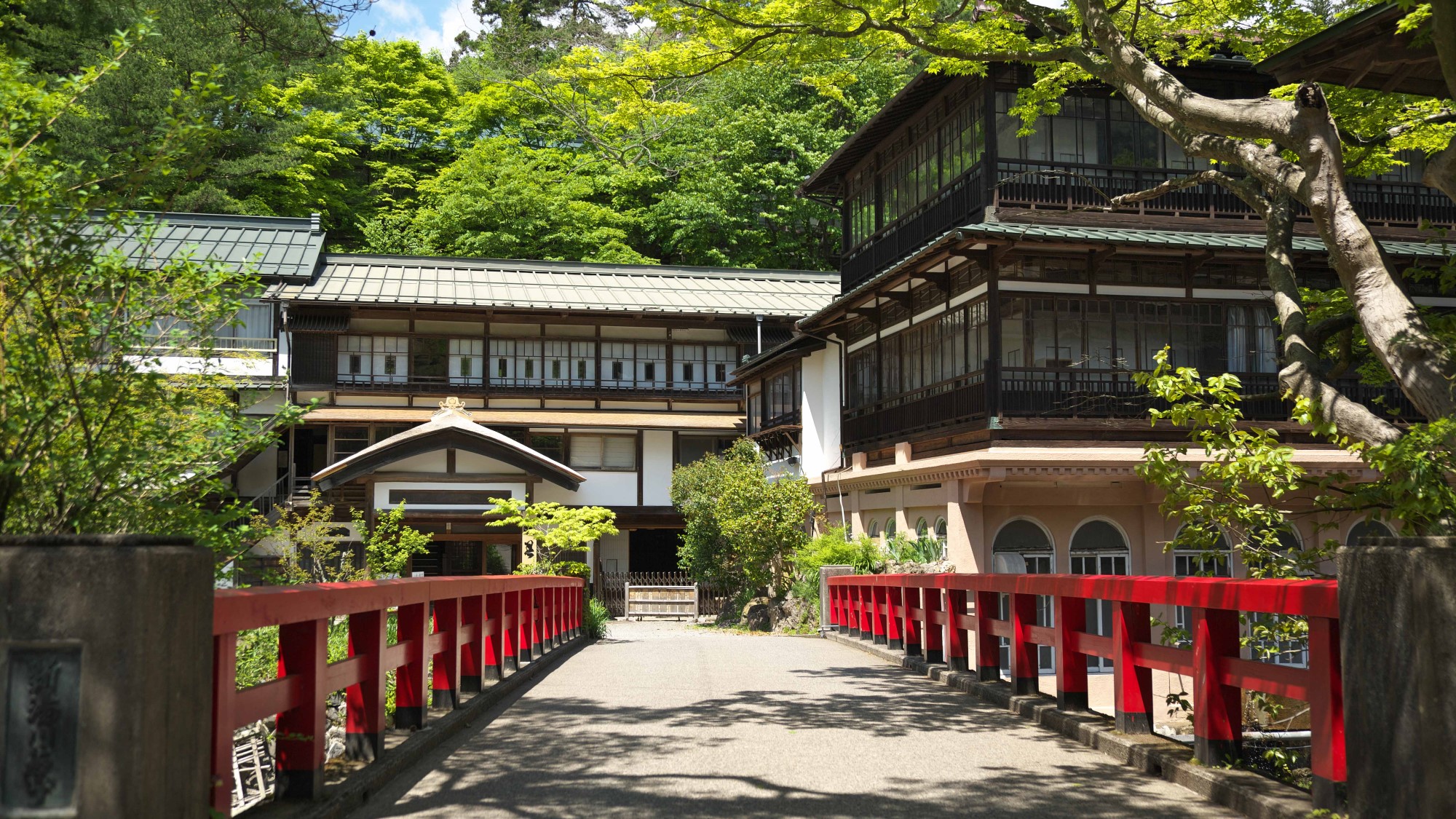 四万温泉　積善館本館