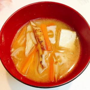 ごぼうとれんこんと厚揚げの 根菜味噌汁 レシピ 作り方 By Cu3 Conture 楽天レシピ
