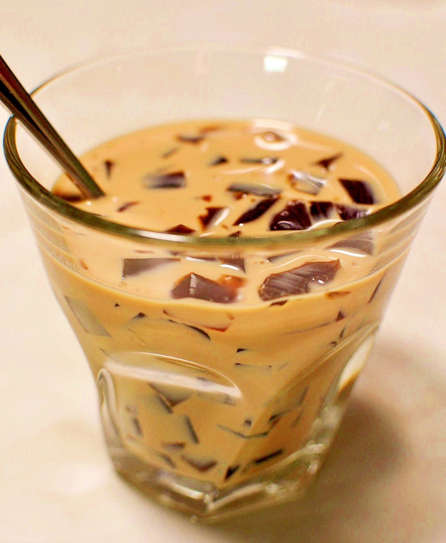 クラッシュゼリーのカフェオレ