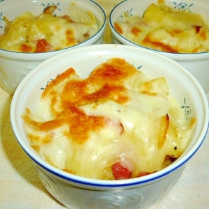 チーズで熱々 ジャーマンポテトのココット レシピ 作り方 By じぇりねこ 楽天レシピ