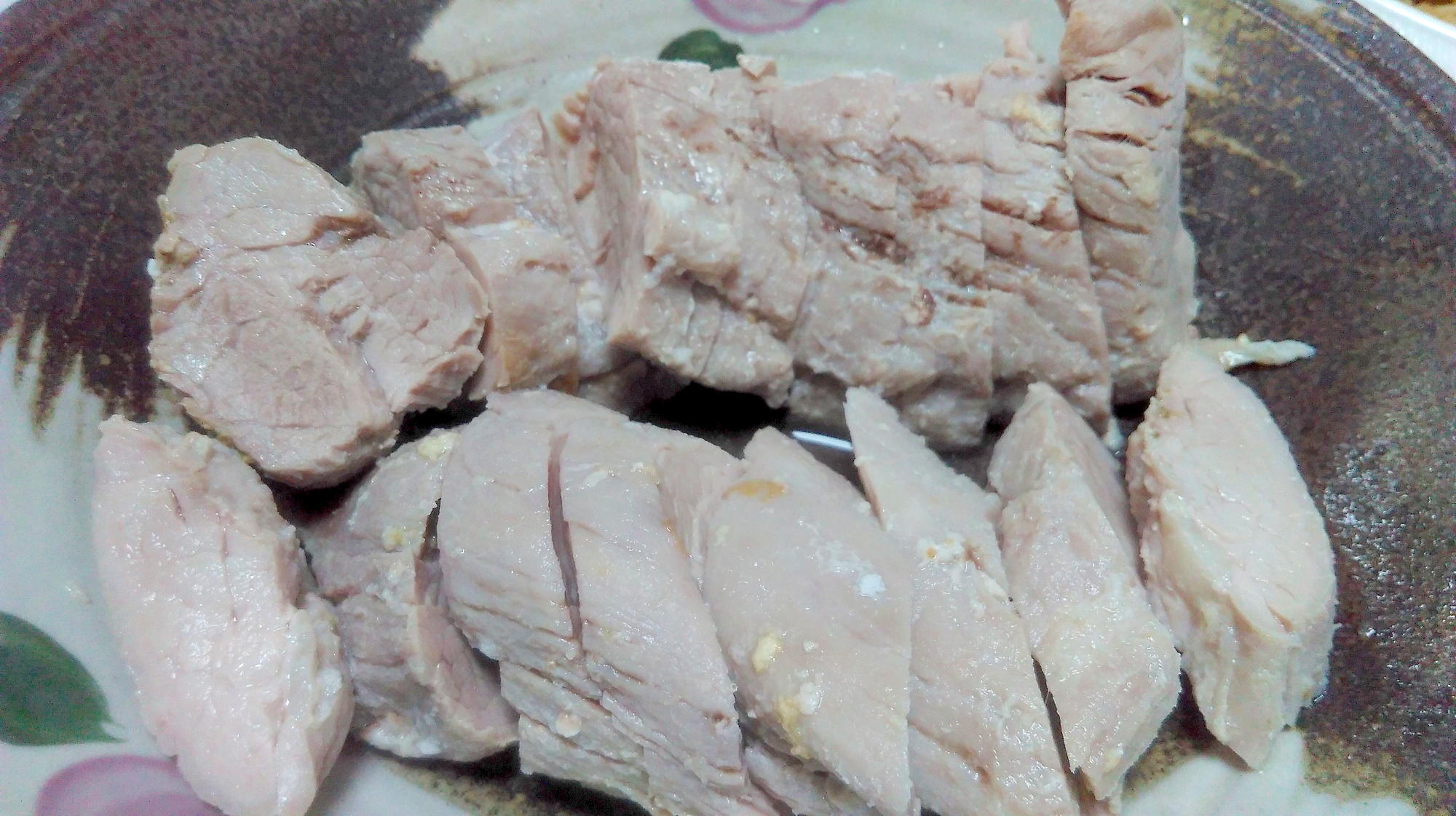 6. 豚ヒレ肉の塩釜焼き