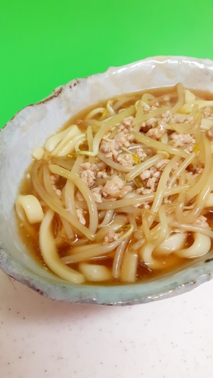 子供が喜ぶ 豚ひき肉ともやしのあんかけうどん レシピ 作り方 By Acchan66 楽天レシピ