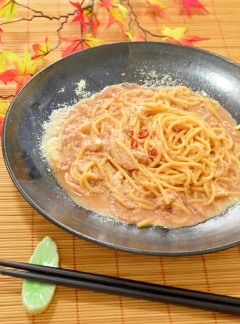 コクが出て、うま〜い♪塩辛と粉チーズのパスタ