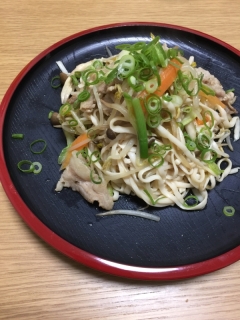 ダイエットにおすすめ！糖質0麺やきそば