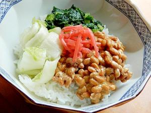 ５分 男の手料理 納豆ご飯 解凍小松菜漬け レシピ 作り方 By ジョン リーバス 楽天レシピ