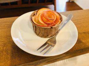 りんごのローズカップケーキ レシピ 作り方 By ひよこもちもち 楽天レシピ