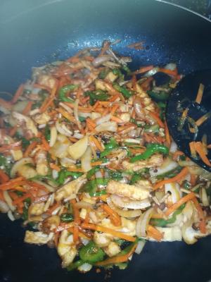 油揚げと野菜の焼肉のたれ炒め レシピ 作り方 By Ishiho 楽天レシピ