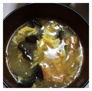マギーブイヨンで中華風オニオンスープ レシピ 作り方 By スナックあられ 楽天レシピ
