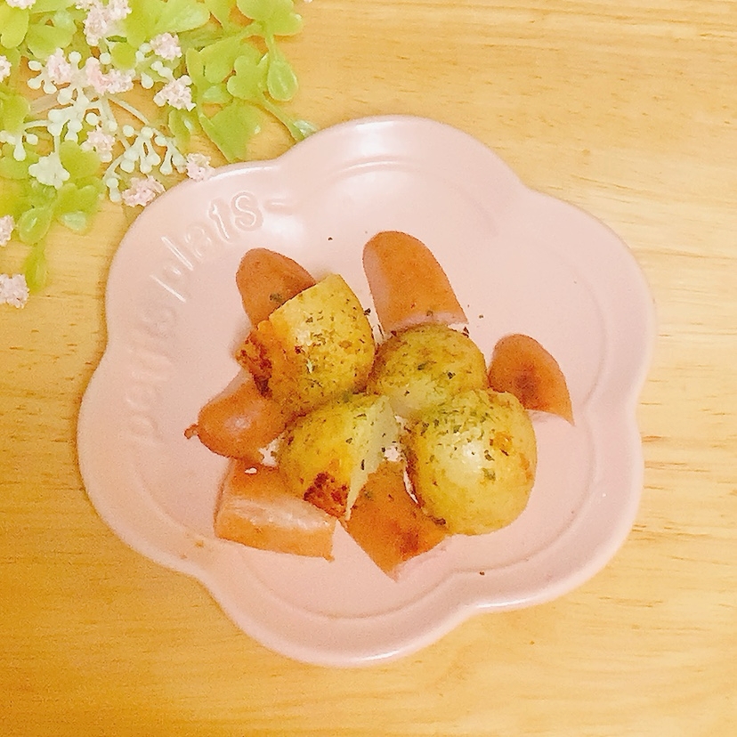 じゃがいもソーセージ炒め•.¸¸¸.♡