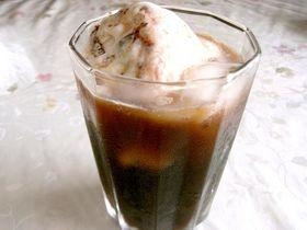 世にも奇妙な 禁断のアイスコーヒーソーダ レシピ 作り方 By Mickey The Mouse 楽天レシピ