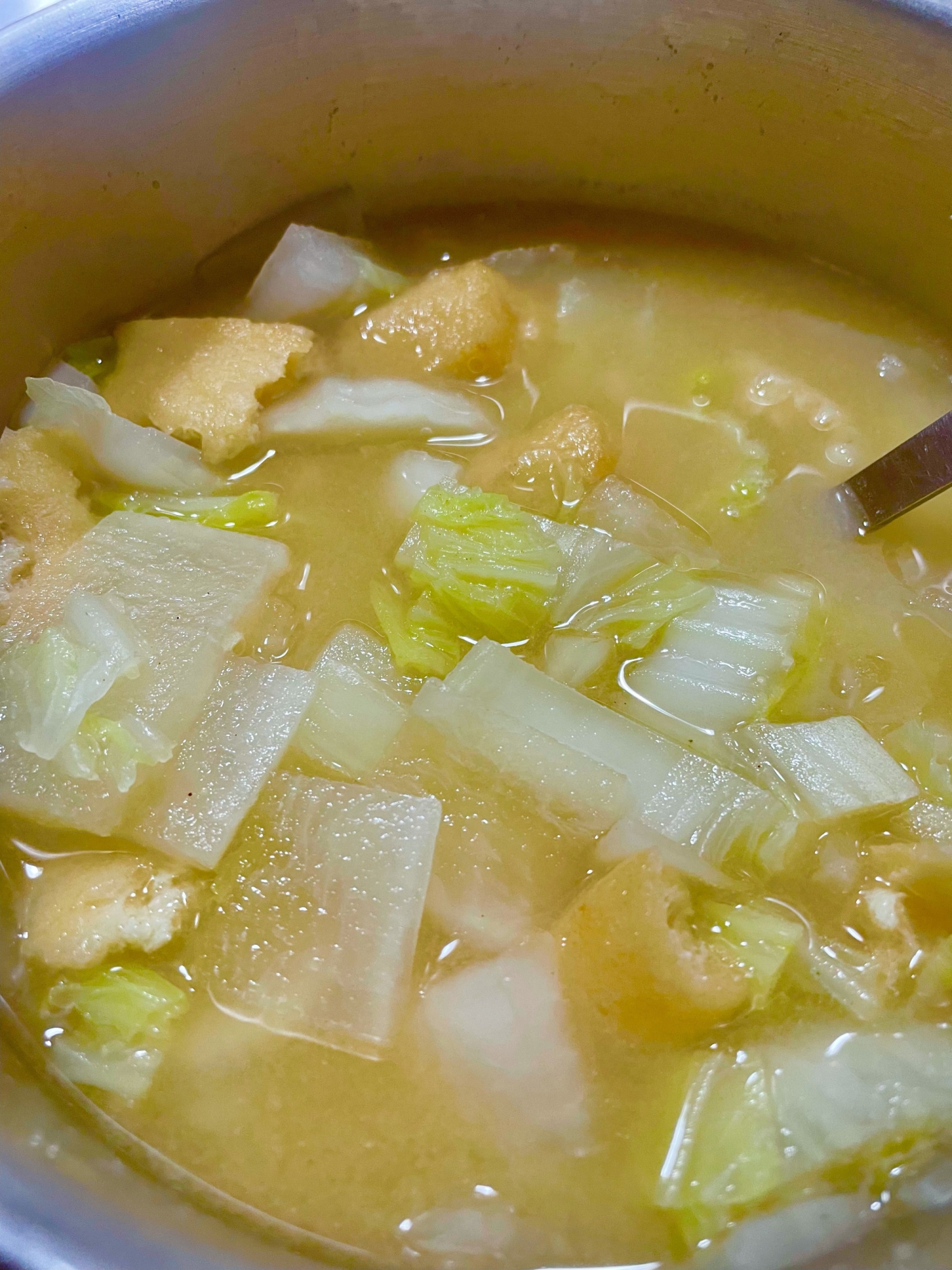 白菜 大根 油揚げの味噌汁 髭シェフのやばうまレシピ