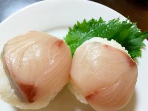 ぶりの手毬寿司 レシピ 作り方 By まゆぱとら 楽天レシピ