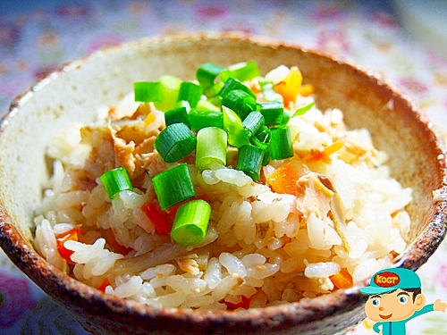 9. 鮭と根菜の炊き込みご飯
