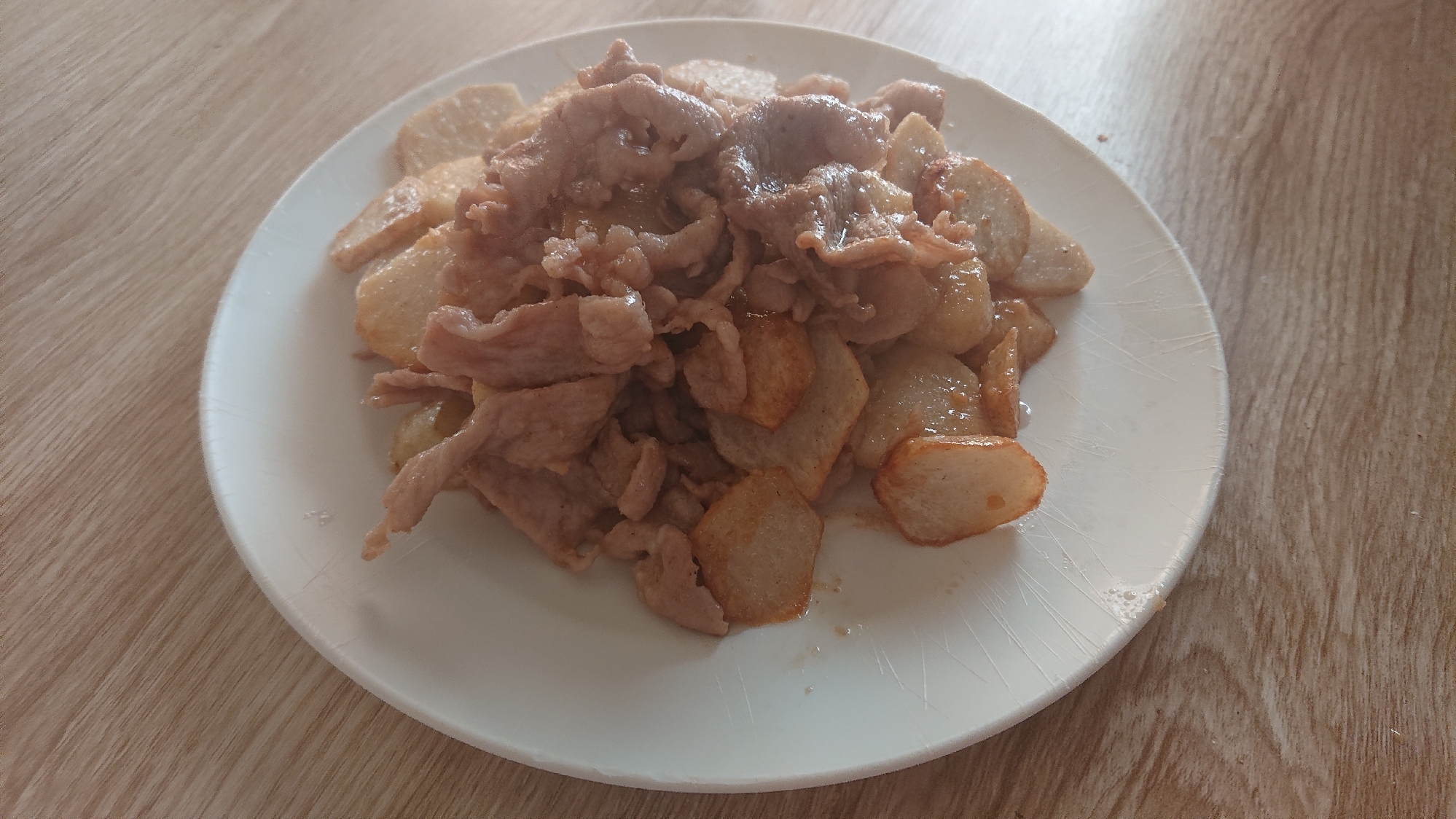 揚げ里芋と豚肉の甘みそ炒め