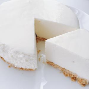 ロイヤリティフリー レアチーズ ケーキ ふわふわ 500 トップ画像のレシピ ロイヤリティフリー レアチーズ ケーキ ふわふわ 500 トップ画像のレシピ