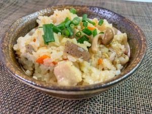和食の定番 鶏もも肉の炊き込みごはん レシピ 作り方 By Miki Cook 楽天レシピ
