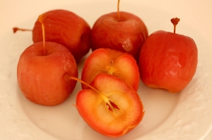 簡単 ケーキの飾りにも可愛い 姫りんごのコンポート レシピ 作り方 By 料理研究家 熊谷真由美 楽天レシピ
