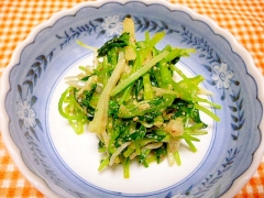 三つ葉のごま和え