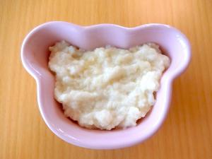 5分で完成 離乳食 中期 ミルクパン粥 りんご入 レシピ 作り方 By 安くて 早くて 美味しい 楽天レシピ