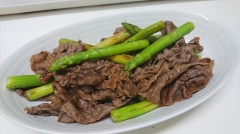 簡単!アスパラと牛肉のオイスターソース炒め