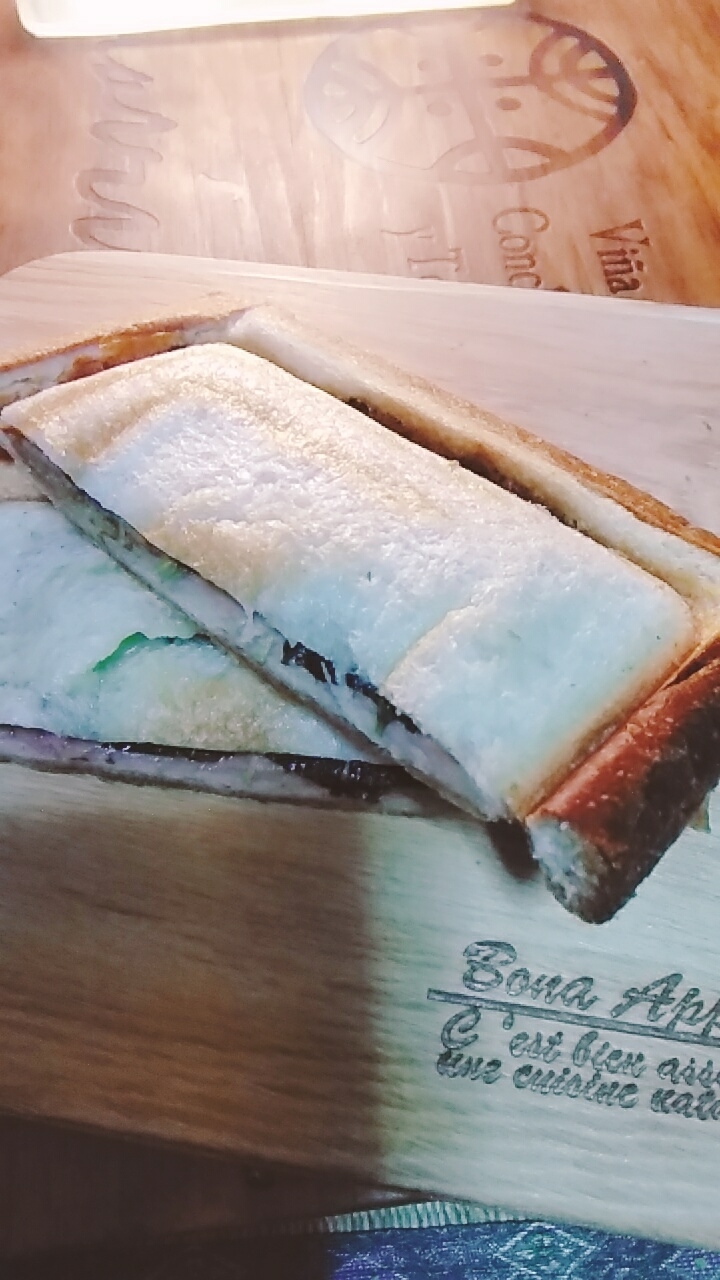 和風♪ロースハム入り海苔とチーズのホットサンド