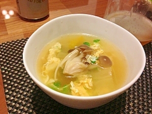 しめじと卵の中華スープ レシピ 作り方 By ひろぱんだ 楽天レシピ
