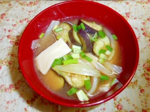 なす 玉ねぎ 高野豆腐の味噌汁 レシピ 作り方 By アルプスの乙女 楽天レシピ