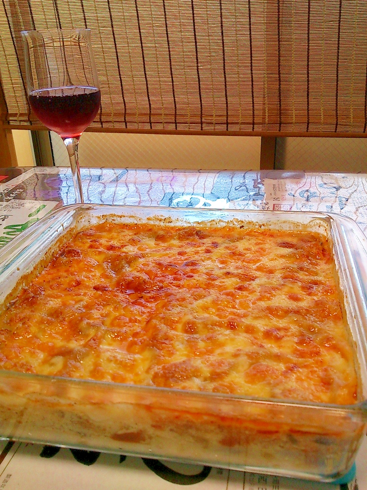 なす、トマトソース、春巻きの皮のチーズ焼き