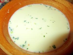 ブロッコリーの牛乳コンソメスープ レシピ 作り方 By Skip Right 楽天レシピ