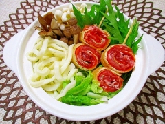 くるくる巻くだけ可愛い!豚肉と人参の信田巻き串鍋