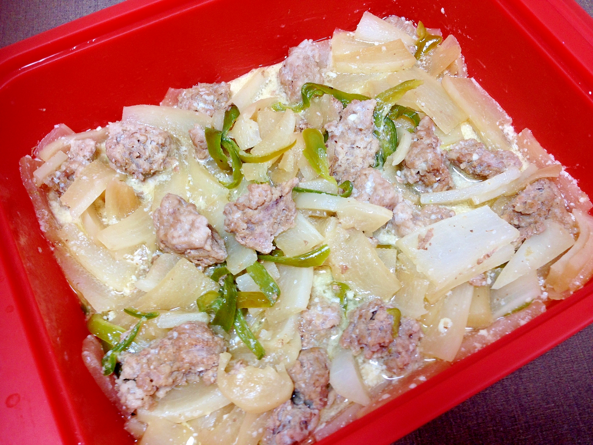 シリコンスチーマーで☆挽き肉と大根の甘辛マヨ蒸し煮