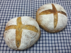 ホームベーカリーで!  豆&雑穀パン