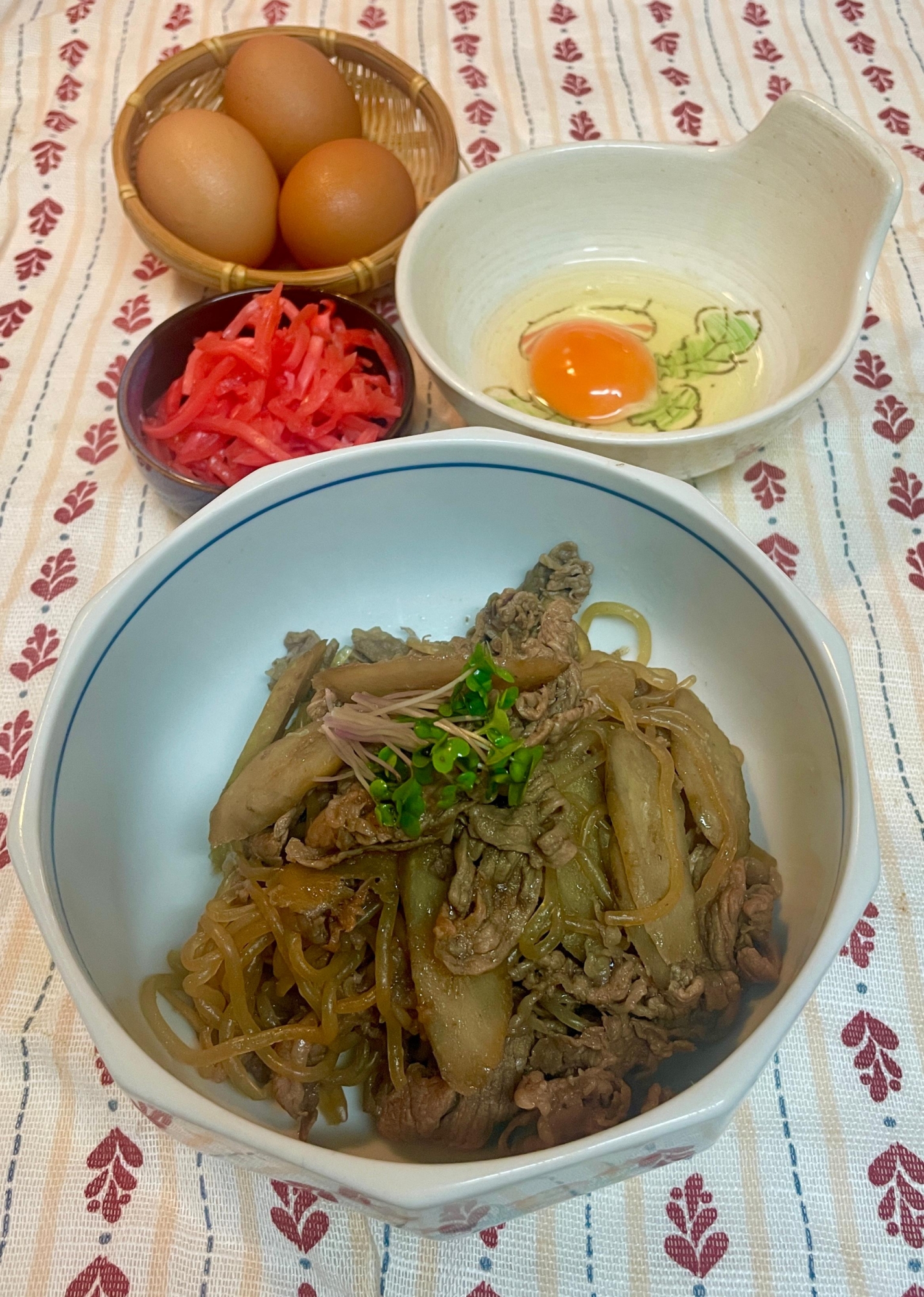 溶き卵にくぐらせて召し上がれ♡牛とごぼうの時雨煮風