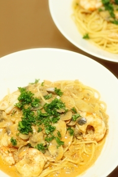 海老トマトクリームパスタ