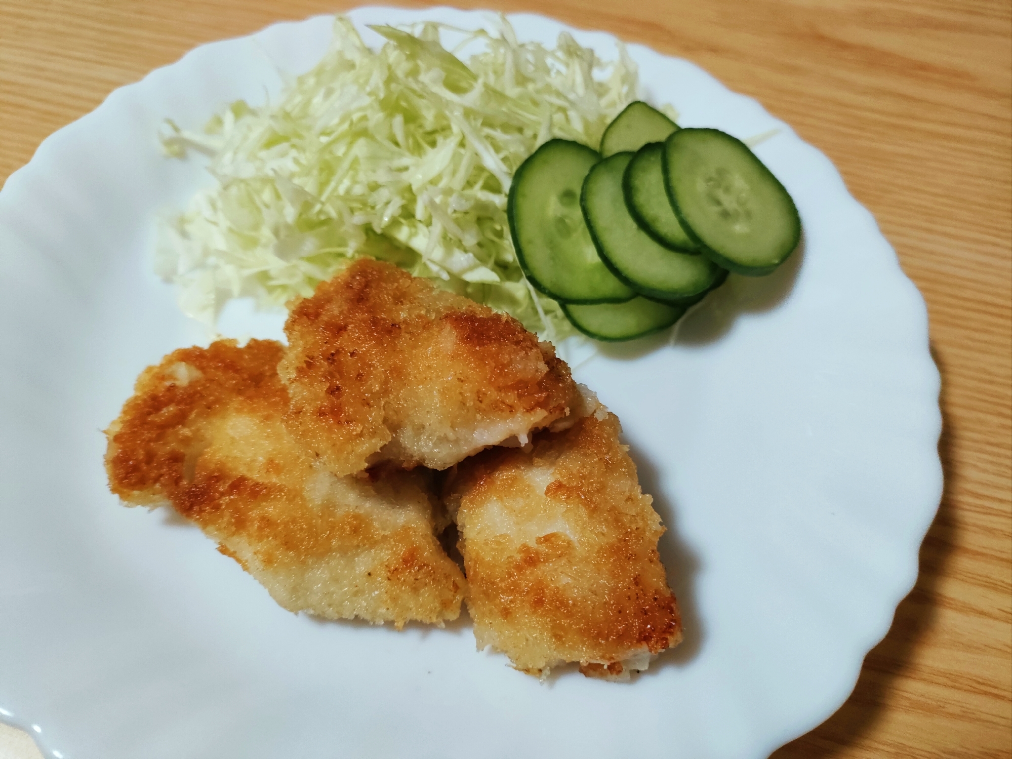 甘辛ソースが絶品♡鶏むね肉でソースチキンカツ丼