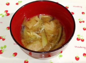 ミョウガとナスと油揚げのお味噌汁 レシピ 作り方 By Marie 777 楽天レシピ