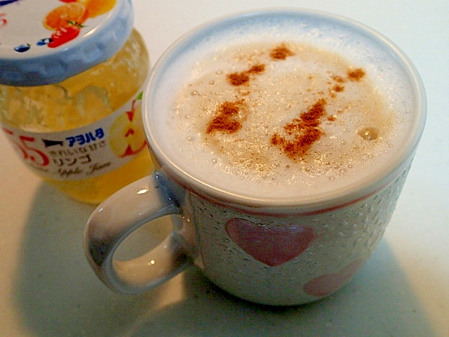 バリスタで　美的に　林檎シナモンカプチーノ
