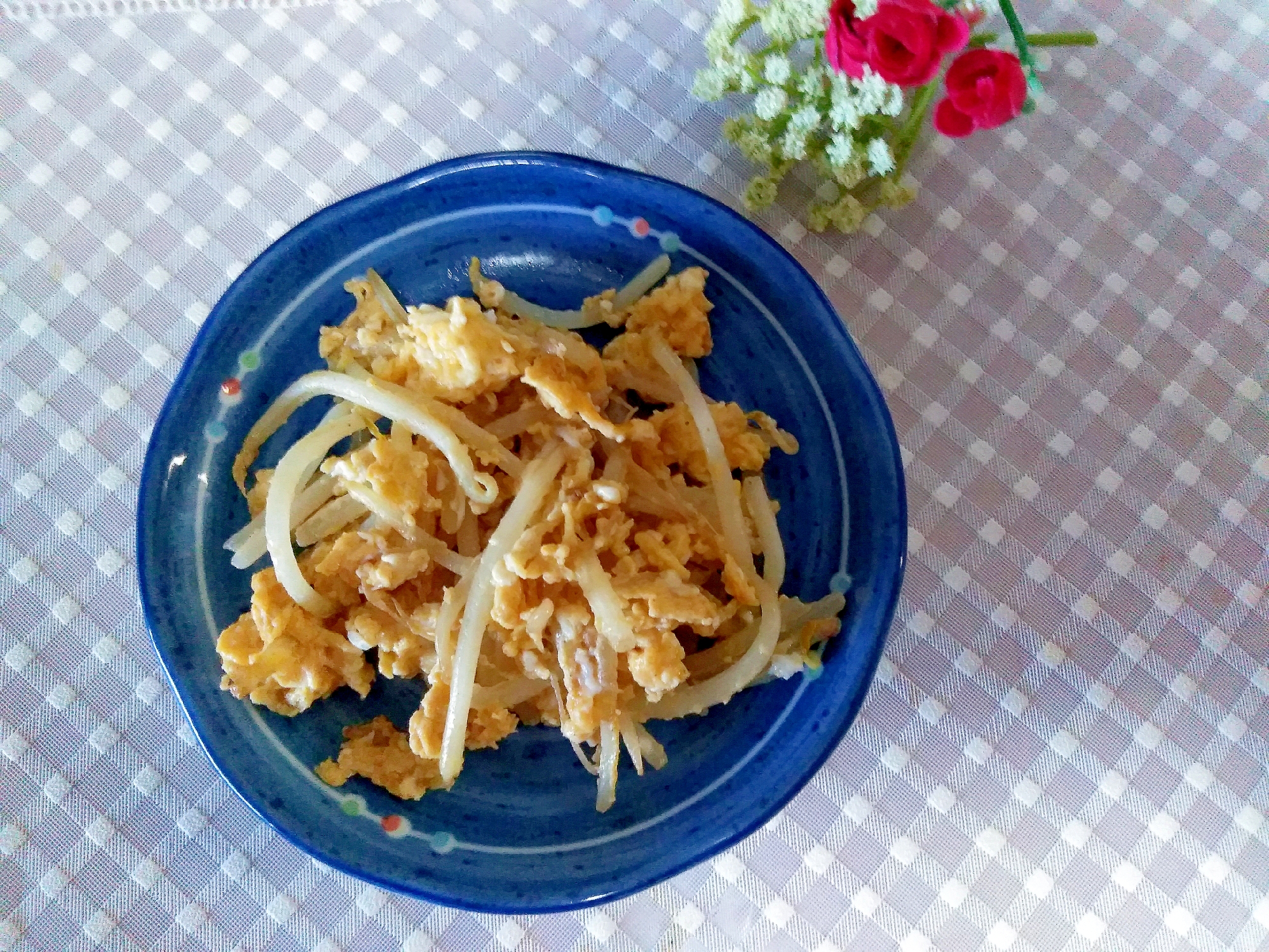 お弁当や丼ぶりに！マヨネーズ入りでふわふわ卵そぼろ