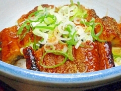 ☆大麦入りご飯を用い夏バテ解消うなぎ丼-冷や奴付き