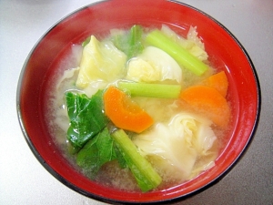 キャベツと人参小松菜の味噌汁 レシピ 作り方 By Mint74 楽天レシピ