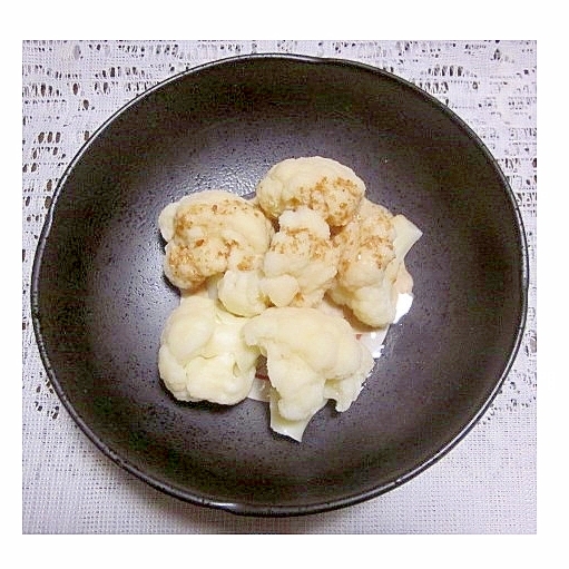 カリフラワーのフライパン蒸し