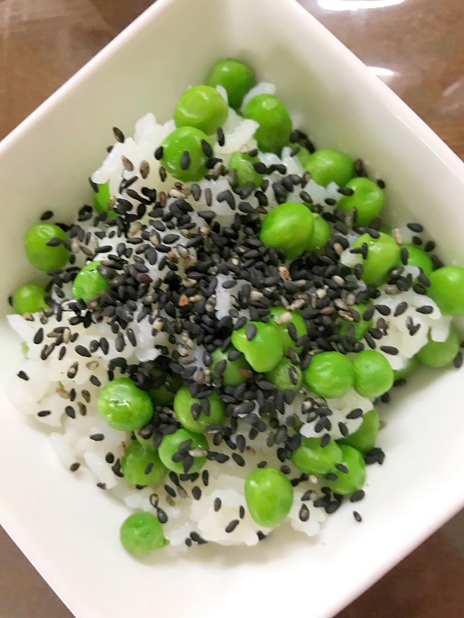 冷凍グリンピースで豆ごはん