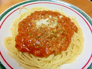 ケチャップとトマトジュースで作るミートソースのスパゲッティ