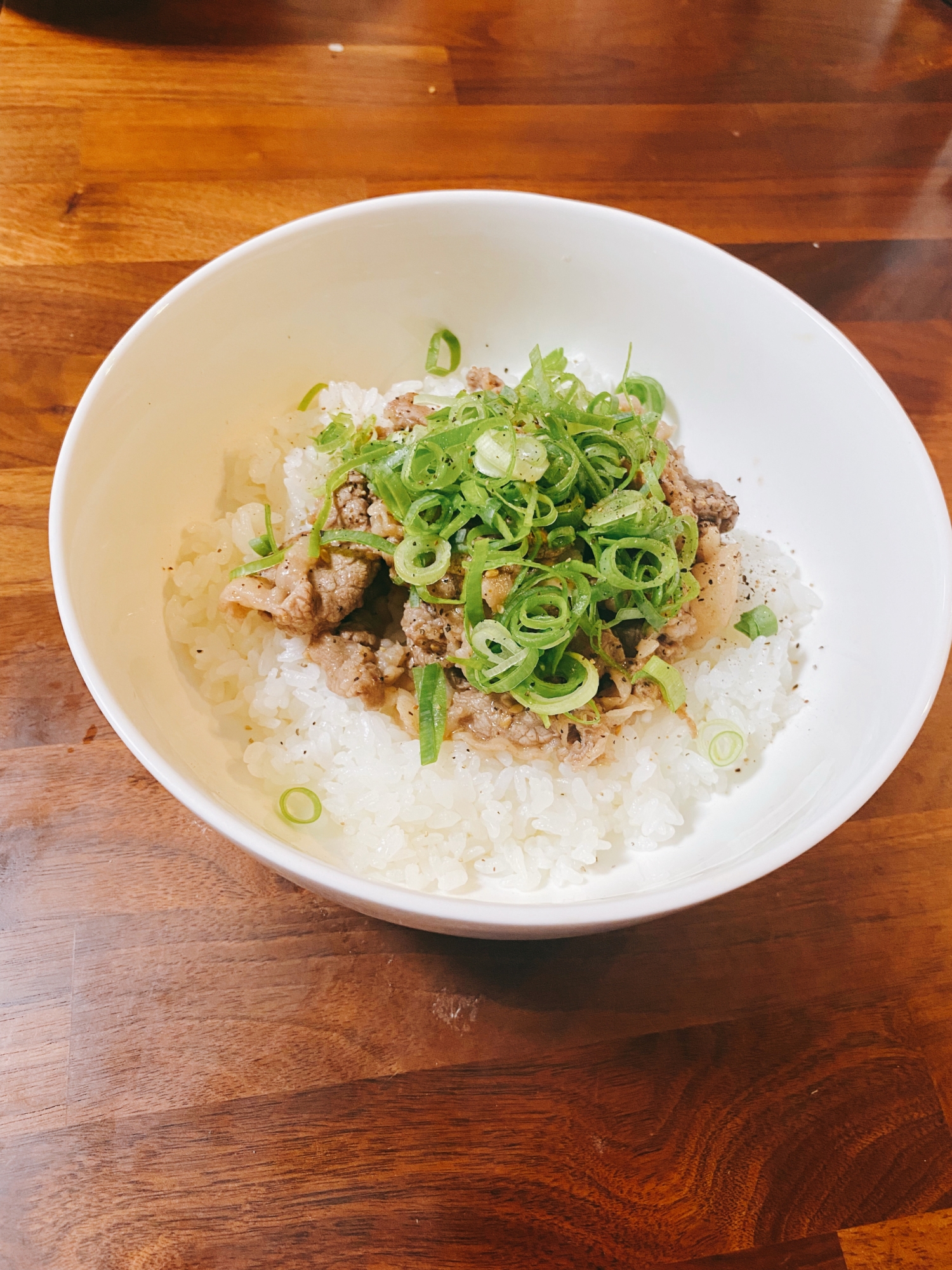 ネギ塩牛丼
